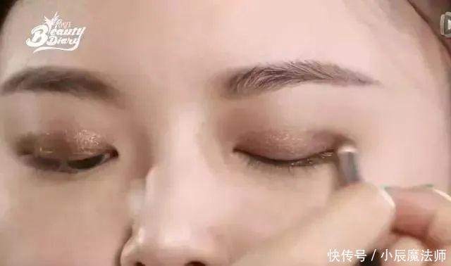 『眼线类型』内眼线和延长眼线,画眼线不手抖的方法