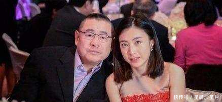 看了香港女首富甘比的搭配功力, 才知道刘銮雄为什么独宠她一人