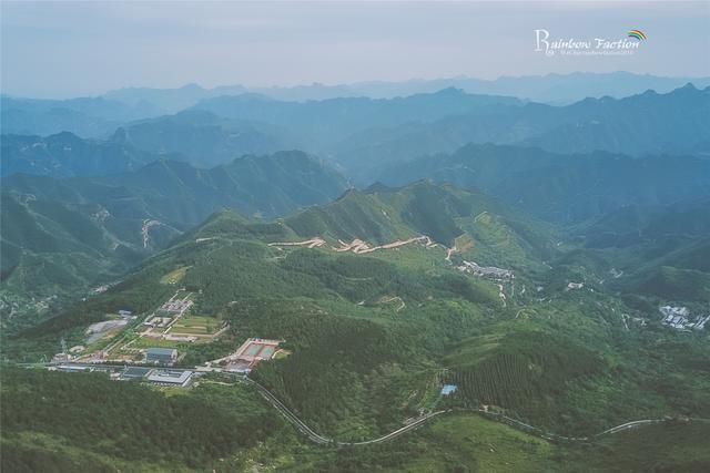 群山之巅寻一处森林乡居，京郊房山赏秋胜地推荐