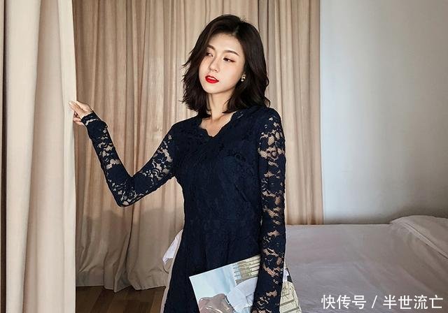 参加同学聚会穿什么好看看看这样的黑色连衣裙,优雅时尚又显瘦