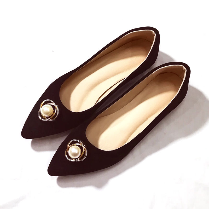 一个女人会不会打扮，瞧瞧这平底鞋，比高跟鞋还显气质，还不累脚