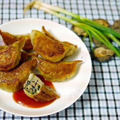  【猪肉】西洋菜香菇猪肉饺