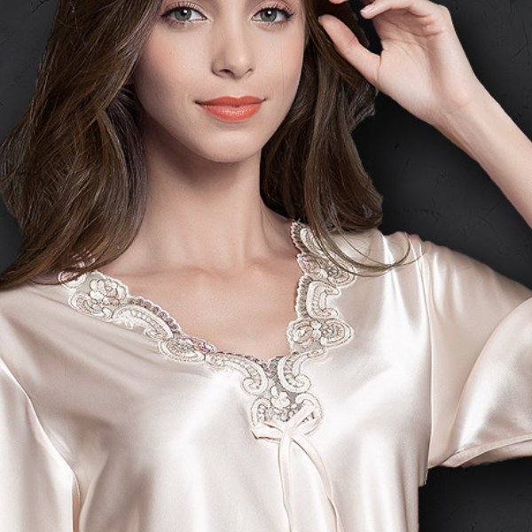 这睡衣有点贵,但确实美,偷偷给老婆买两件,穿上优雅舒适更迷人