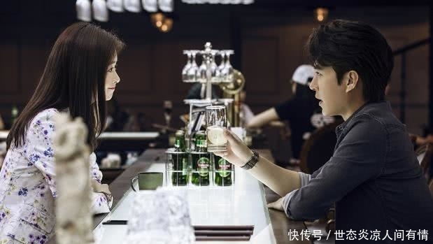  『鸡毛』靳东专访自认“有点二”：中年生活就是一地鸡毛