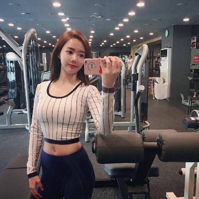 空姐圈身材真好，健身果然对塑形很有帮助!