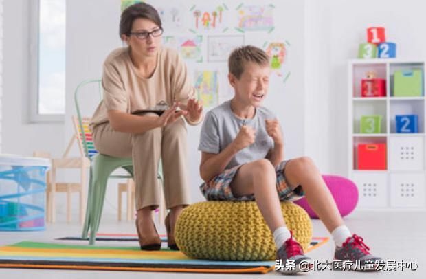  小宇@面对4岁自闭儿小宇不再攻击了，如何照顾自闭症孩子？