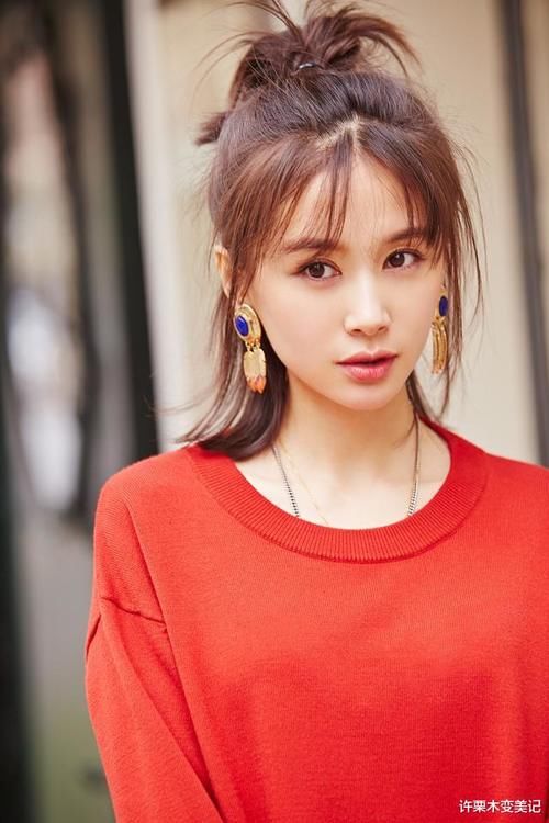 『女生』女生不要总是披发,今年流行这3款“扎发”,不仅好看还减龄!