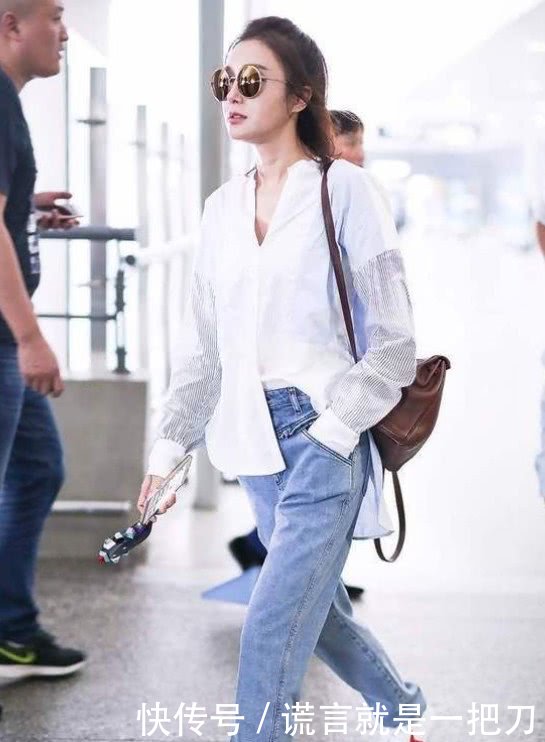 秦岚也太酷了吧！把一件衣服穿成两件，秒变时髦精