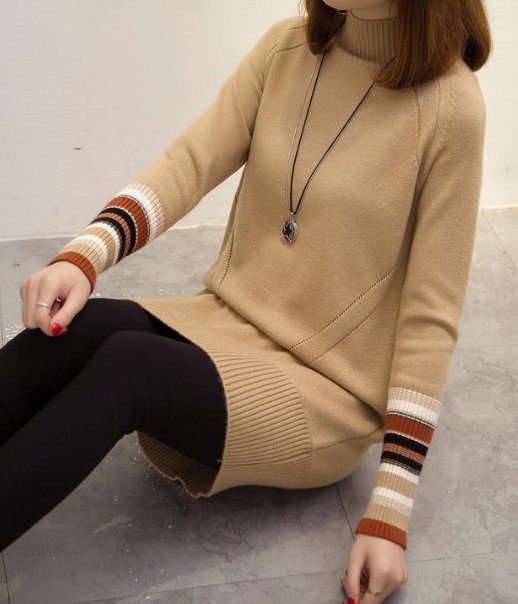 白露都过了，聪明女人早就备上新款毛衣，配上小脚裤穿，美上添嫩