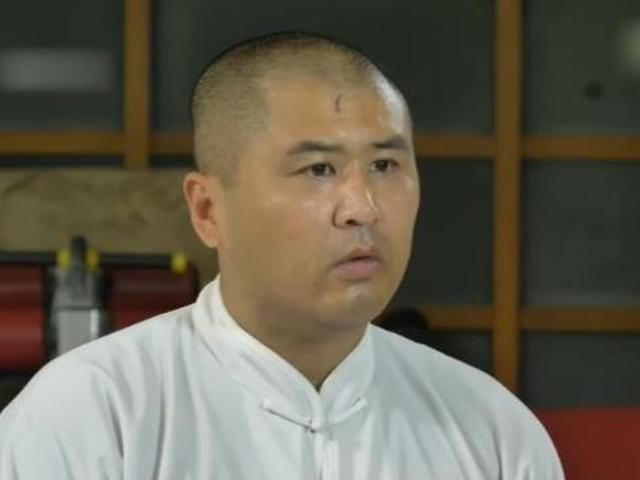 帅气逼人的无极太极赵冀龙,竟被他捧红的白白胖胖雷公太极拖下水_圈圈