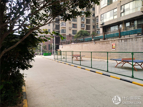 萝卜谈数码 篇二:大妈首发:摧毁一部手机有多难?三防手机MANN 8S不完全暴力测试