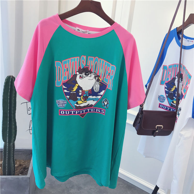 盈满盛夏的活力，把T恤当作时尚主题，演绎年轻的光景