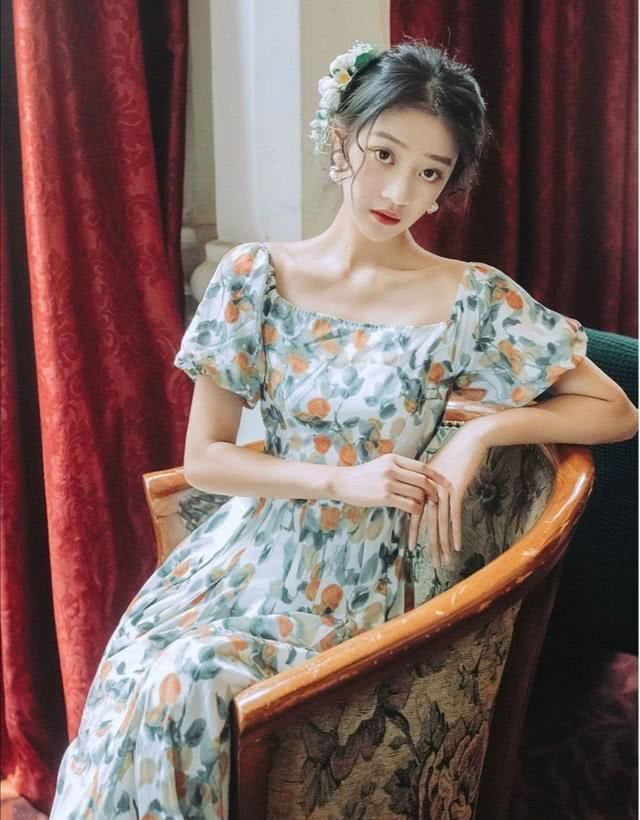  「日常」你喜欢的日常宫廷风，从这4条长裙入手，不夸张还显瘦