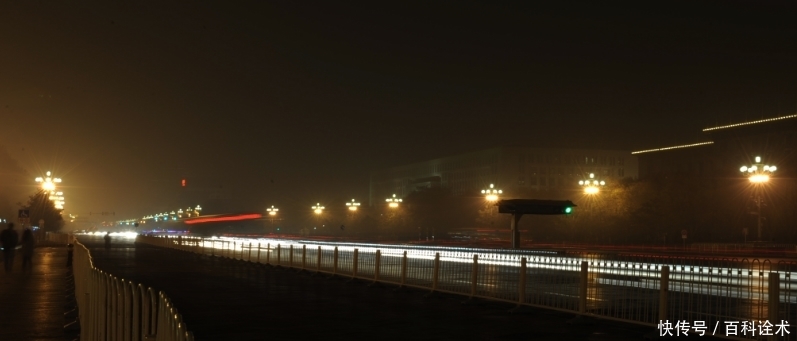 中国再建一神奇的天路：耗时30年凿穿千米悬崖，胆大的人才敢开