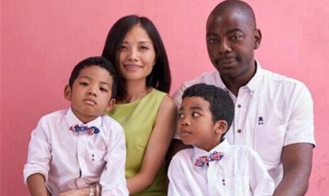 非洲黑人长期在广州定居，靠什么自力更生？答案让人惊讶了