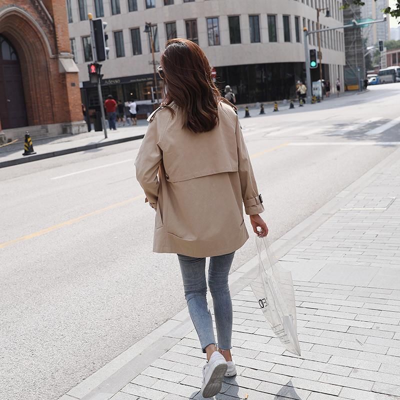 又到穿风衣的季节,这些才是今年最最流行,性价比高上身优雅大气
