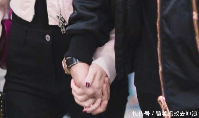 唐嫣删除公开恋情微博, 罗晋工作室发布单身宣言, 分手还是炒作?