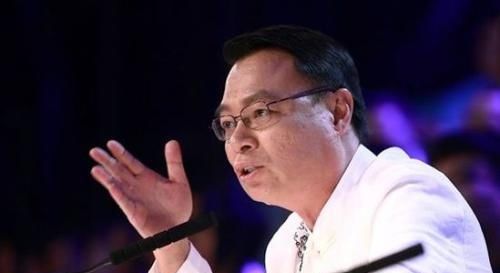 龙套■有些人表面上给周星驰演龙套, 背地里却是名声在外的大导演