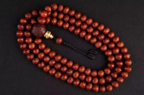 玩说   最辣眼睛文玩搭配全在这儿了！附正面教材！