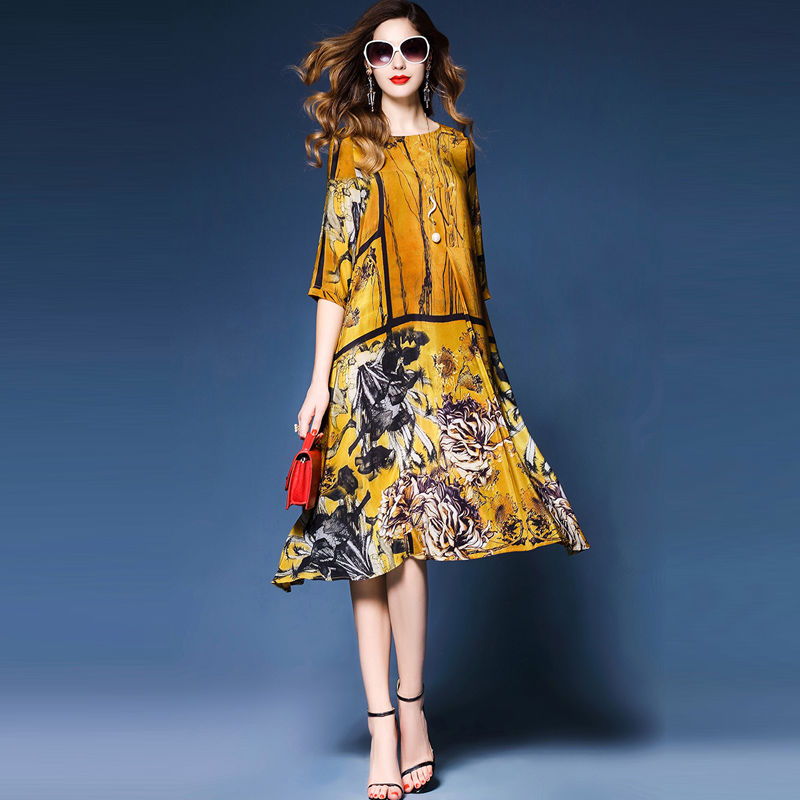 小姨都45了还这么会穿，出门必备连衣裙，美嫩如少女，人人都夸