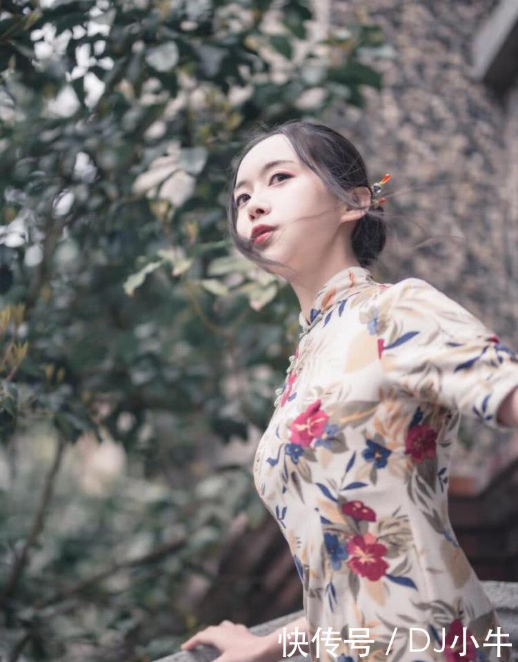 【尽在不言中】组图:一袭旗袍多少美,一切尽在不言中