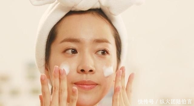 #眼霜#白天不是最佳护肤时间,睡觉前坚持做好三件事,皮肤就会越养越好
