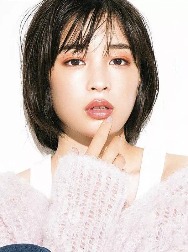 偷师| 修饰脸型还能一键美颜,她们的“高光大法”你确定不想学?