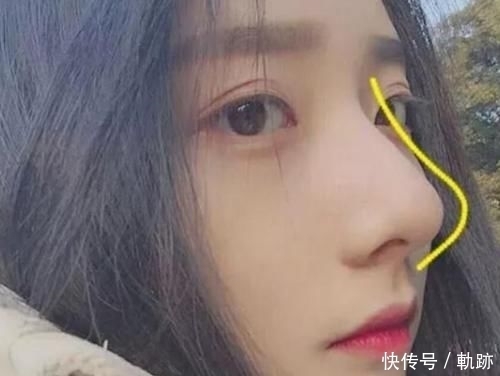  [动作]女孩子常做这“3动作”，鼻子会越来越立体，连校花也会嫉妒你哟