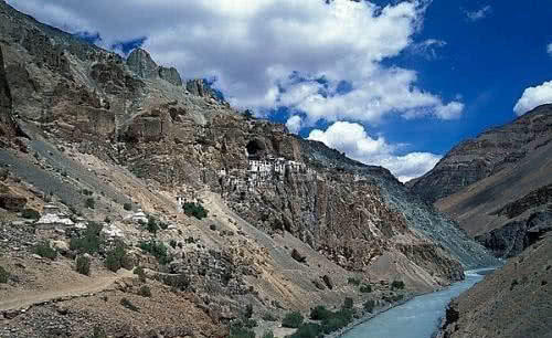 全球唯一一个会“隐身”的寺庙,也被认为是世界上最孤独的寺庙