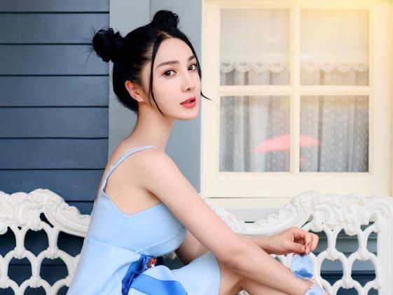 女星全裸坠楼，经纪人称纯意外，时隔多日，真相终于浮出水面！