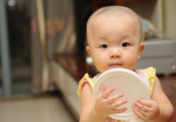  营养@宝宝入睡前，4样食物不要碰，容易伤脾、不长个，很多家长还在喂