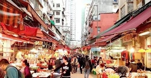 为何内地人到香港旅游，很快被认出不是本地人？听听香港人怎么说