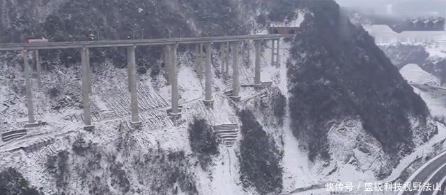 中国又一伟大建筑，比港珠澳大桥壮观100倍，厉害了我的国