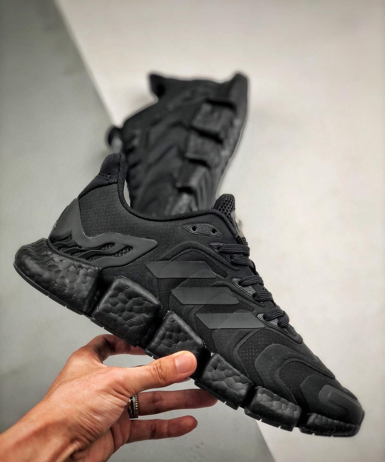  『Climacool』穿上它，就能体验飞一般的感觉了！阿迪达斯Climacool清风跑鞋开箱测评！