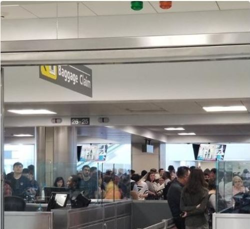  当机|美国海关计算机大当机 全美机场大乱