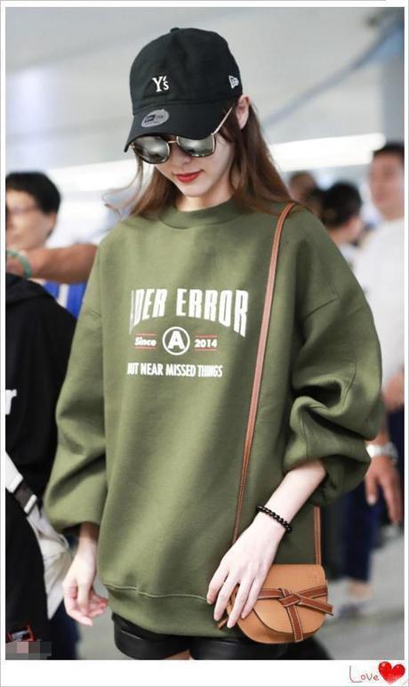 当172唐嫣穿超短裤惨败165秦岚，才知道身高和比例哪个更重要！