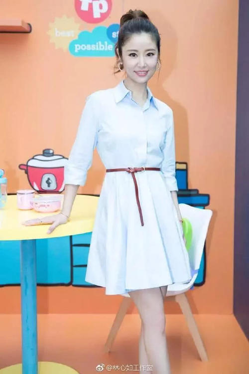 林心如总算换发型了！42岁嫩回18岁，网友：看得我也想换