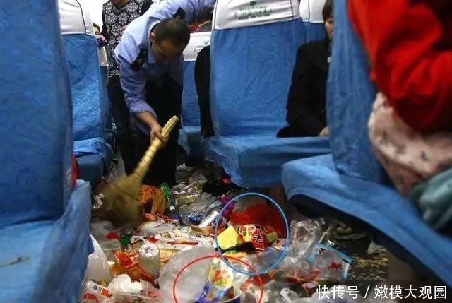  #说出#为什么很多绿皮火车上，已经不卖方便面了？乘务员无奈说