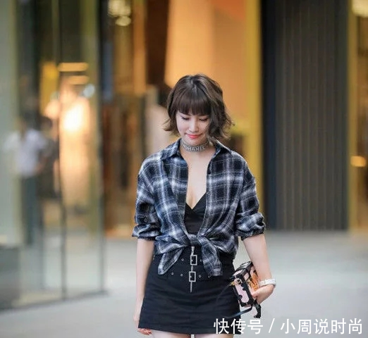 美女街拍, 绿色无袖连衣裙 ,让她们更有成熟韵味!