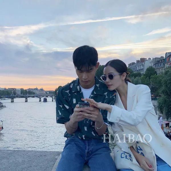 羡慕|靠“虐狗”合照火爆INS，这对韩国小夫妻也太甜了?