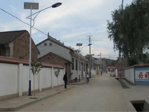  【村民】如今，继“过年冷清”后，农村又出现2个现象，农民不在