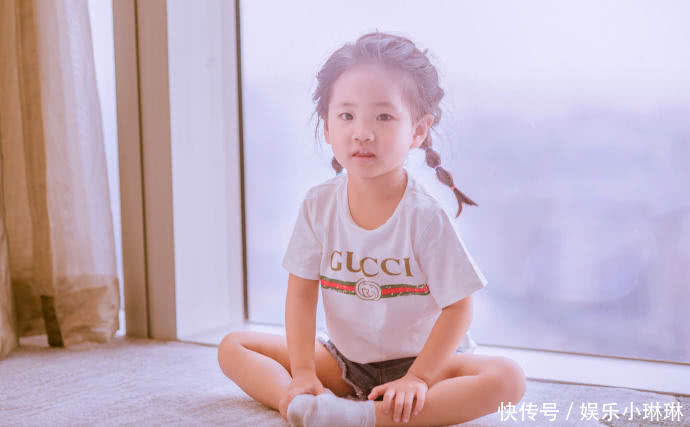 上海首代网红因老公公然养小三坠亡，小三身份被扒，吓的赶紧改名