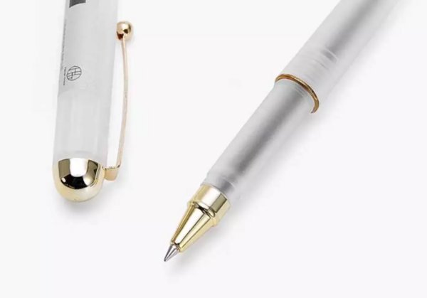 你在宜家挤破头，我在海澜之家的十元店铺买断手