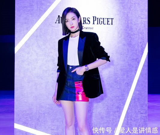 本以为林允儿穿黑色高跟很美了，直到看见宋茜，才知啥叫筷子腿