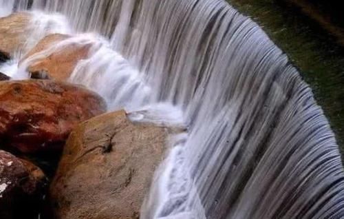 我国最“有趣”的景区，横跨两省，一座山分出4A、5A两个景区