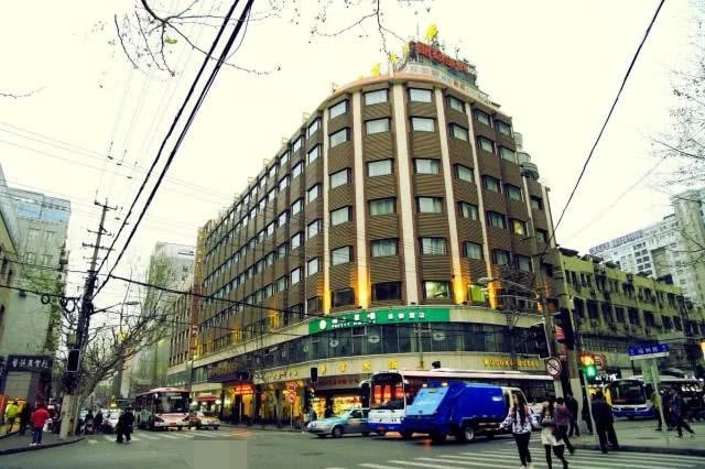 我国结婚率最低的地方，单身男女人数多，当地人：想结却结不起