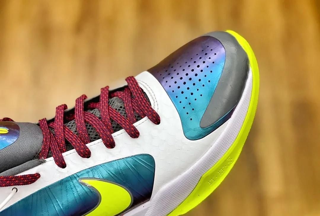  心中■无数人心中的最帅战靴！Kobe 5“小丑”配色开箱测评！