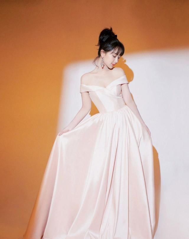  『轻松』仙女裙简直太唯美了!记住这三点,轻松穿出仙气飘飘的优雅美!