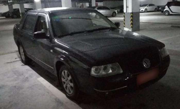 白色车和黑色车差距有多大? 看完第一点, 车主: 多亏自己命大！