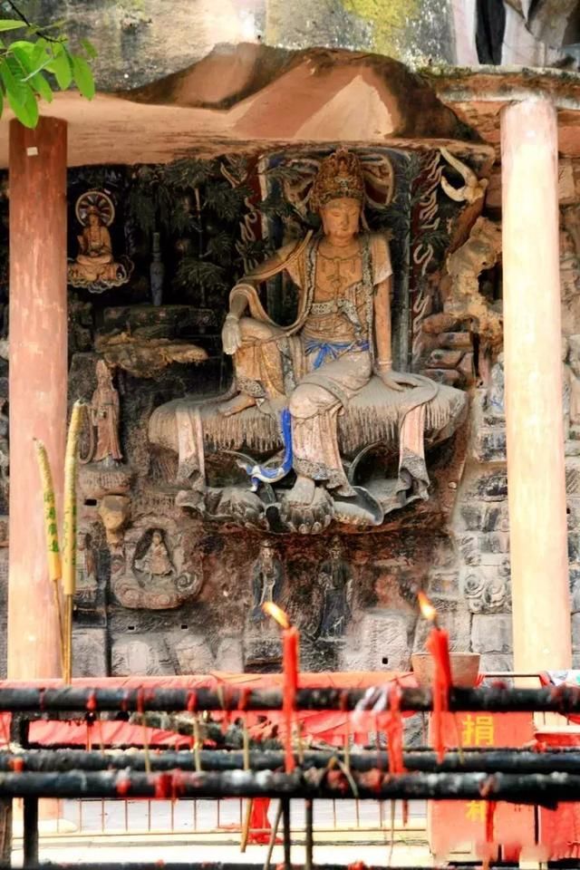 家底厚底气足!成都这座小城比敦煌还要辉煌，却低调得令人心疼!